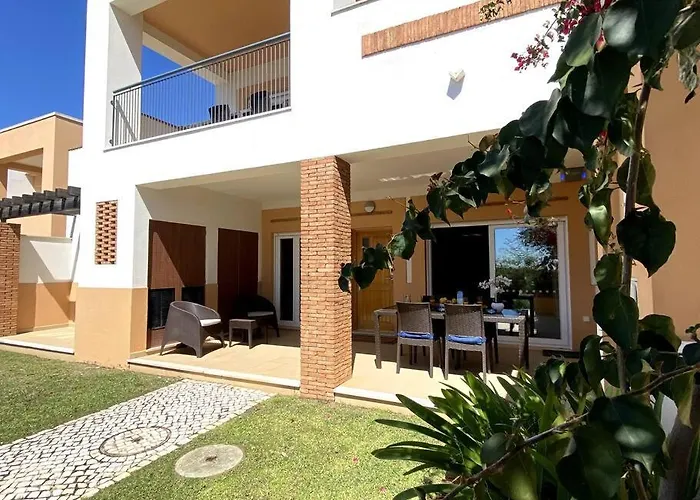 Flor Da Primavera By Coral Apartment